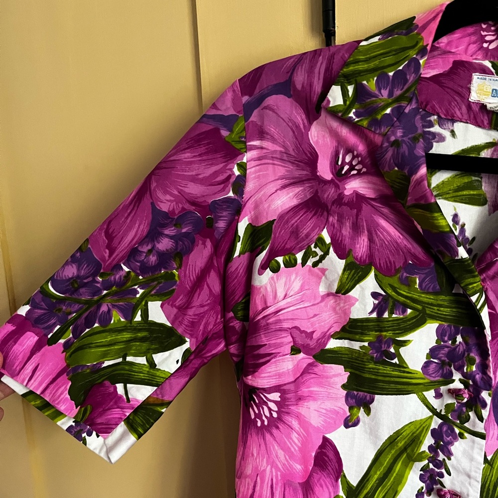 Vintage Floral Hawaiian Shirt